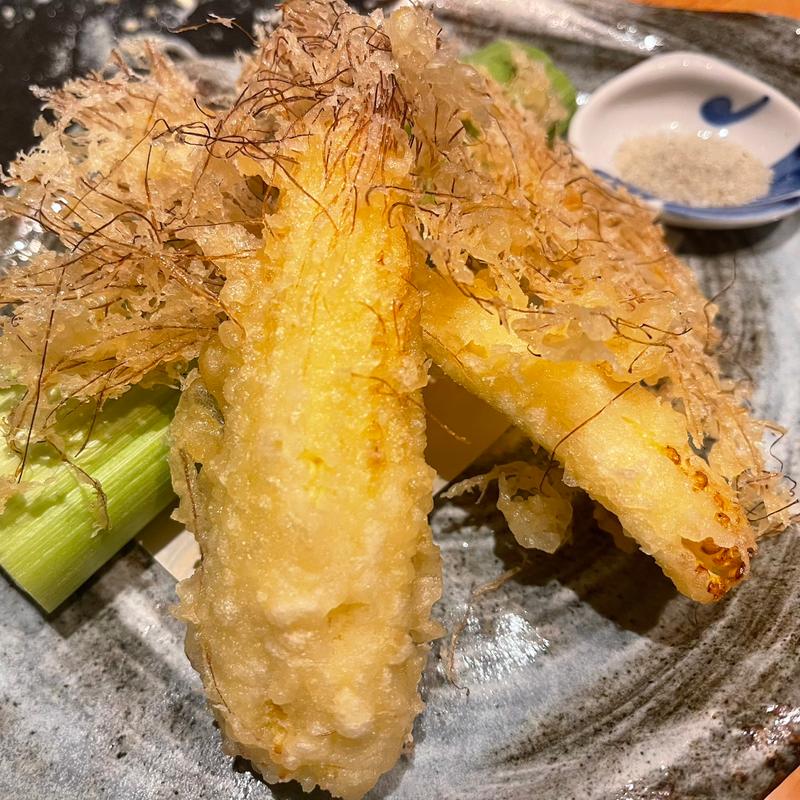 ヤングコーンの天ぷら(馳走佰年 覚弥別墅 KAKUYABESSHO)