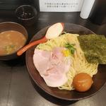 梅と煮干しのつけ麺