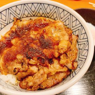 焼肉丼(焼肉丼 みらく｜アクア広島バスセンター街店)