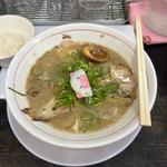 とんこつラーメン
