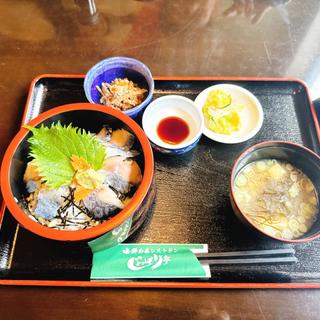 しめサバ海鮮丼定食