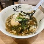 燕三条ラーメン 〆ご飯つき 麺量200g 煮玉子(麺屋丈六 キーノ和歌山)