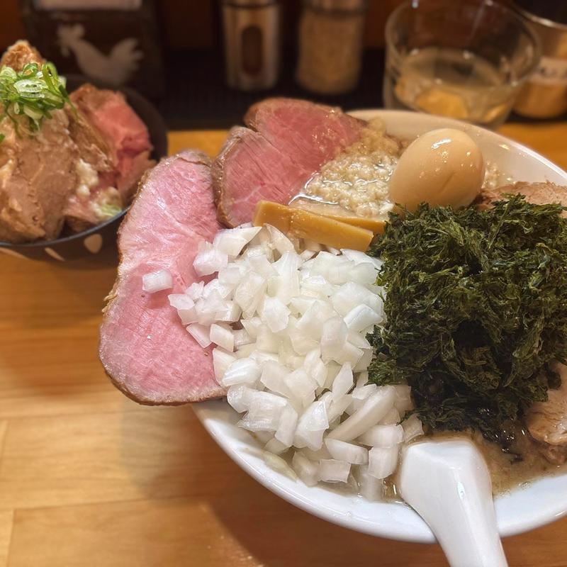 背脂煮干しラーメン 中 全増し 味玉 肉飯し(背油におぼれし者)