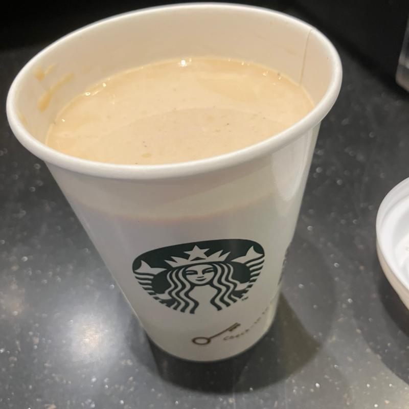 ホワイトモカ(スターバックスコーヒー 堺 泉ヶ丘駅前店)