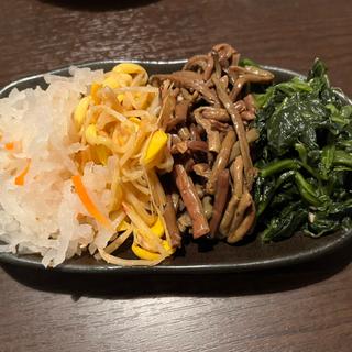 ナムル盛合せ(元祖豚丼屋 TONTON 八乙女店)