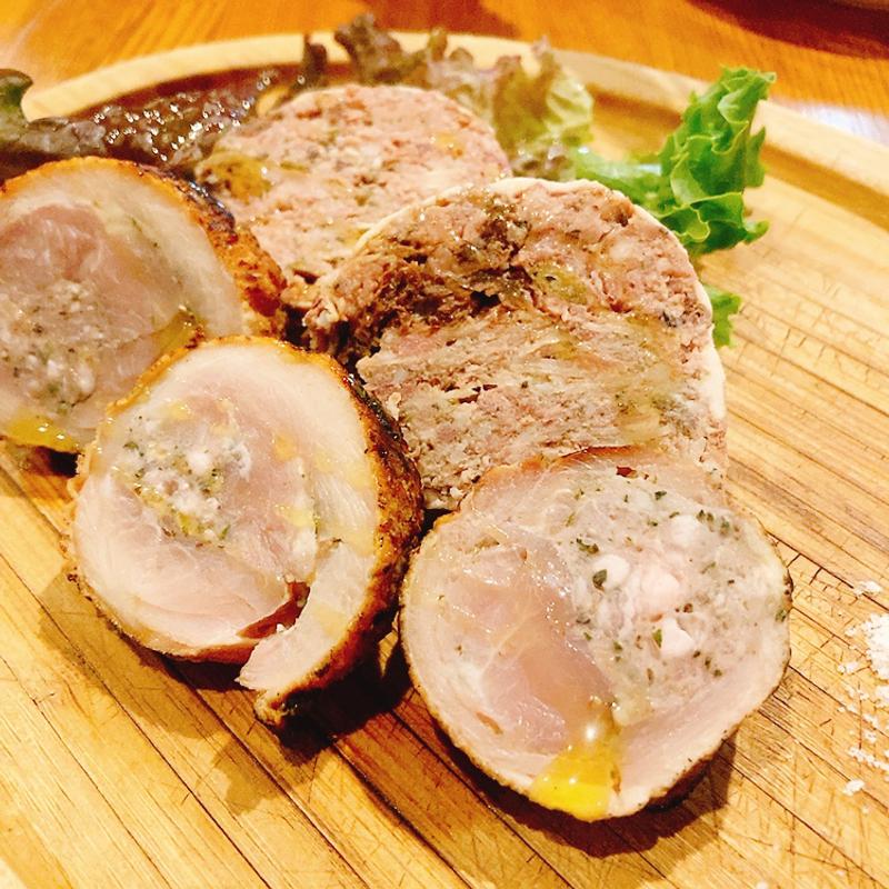 肉前菜2種盛り合わせ(炭火やきとワインIZAKAYA シャルボン)