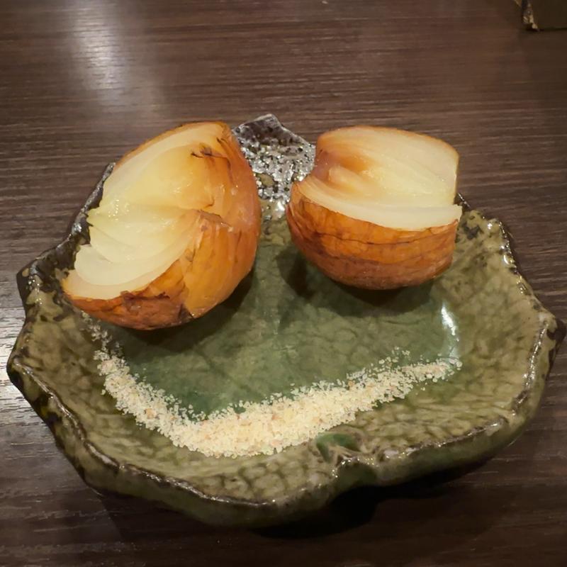 小さな新玉ねぎのオーブン焼き(ひの家【ビストロ 酒場】)