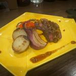 黒毛和牛モモ肉と季節野菜のグリル