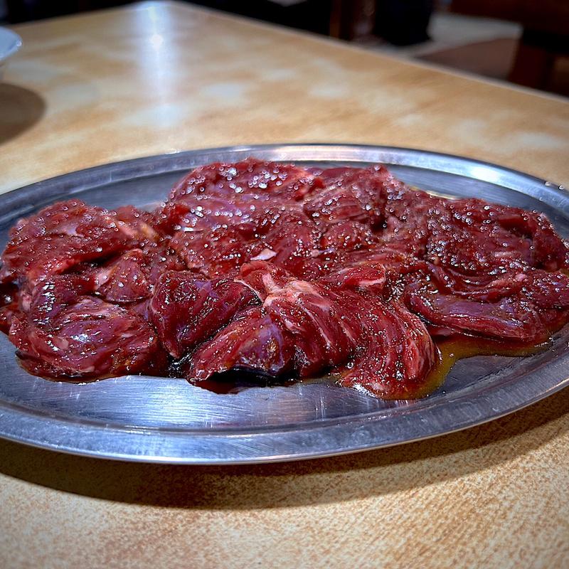 量 牛ハラミ(元祖 ほるもん道場 駅前店 （ガンソ ホルモンドウジョウ）)