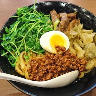 (坂上刀削麺)