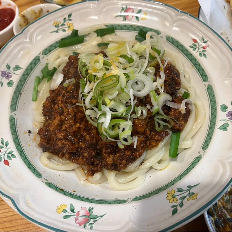 麻辣うどん(武州うどんあかね&みどりダイニング)