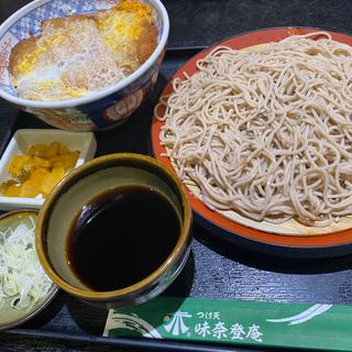 かつ丼セット(味奈登庵 本町店)