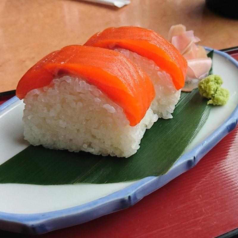 虹鱒の棒寿司(ひもかわさくら亭)