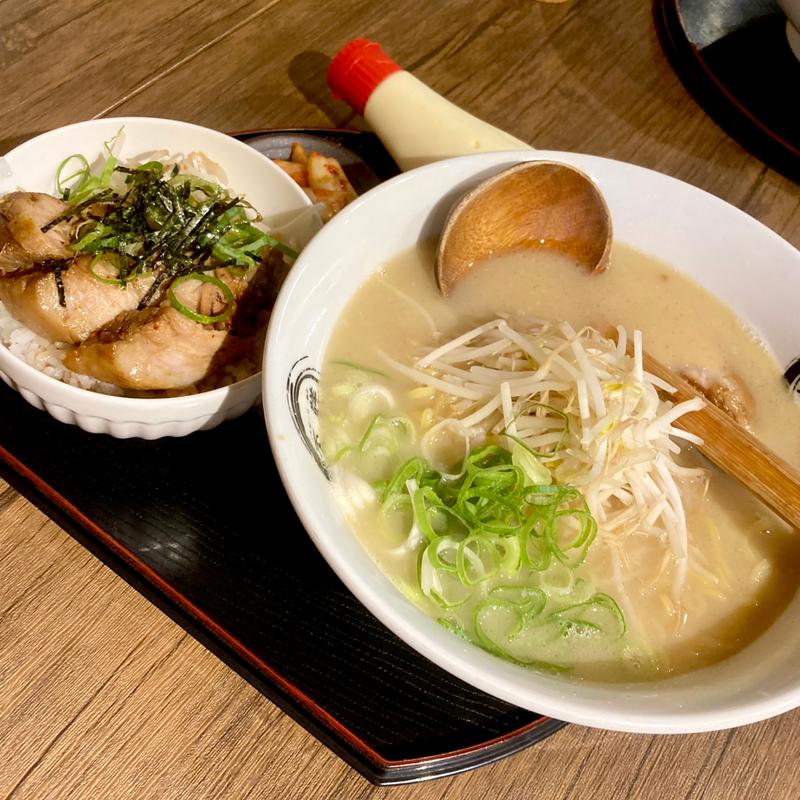 ラーメン チャーシュー丼セット(にんにくラーメン天洋 新町店)