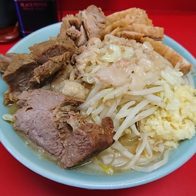 ブタ入り(ラーメン二郎  新宿歌舞伎町店)