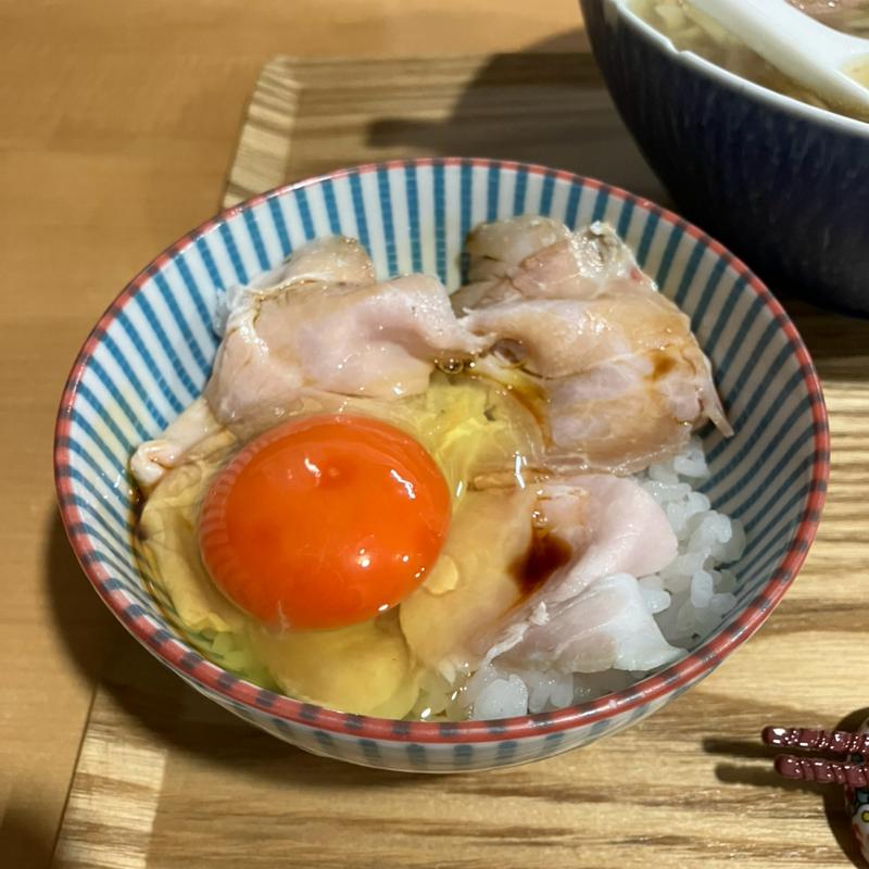 肉入り玉子かけご飯（トリュフ風味）(らーめん亭　ひなり竜王)