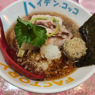 凛々しい牡蠣帆立ﾄﾞﾛｯﾌﾟｽ×魚貝煮干手揉み太麺中華ソバ(らーめん凛々)