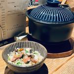 和牛と六甲シャンピニオンの土鍋ご飯(かまど焼 NIKUYOROZU 三鷹店)