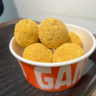 粉チーズがけチーズボール(大韓民国パビリオン(韓国館))