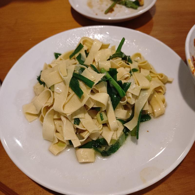 押し豆腐とニラの炒め(羊香味坊)