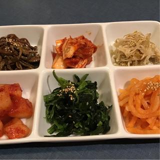 ナムルとキムチのセット