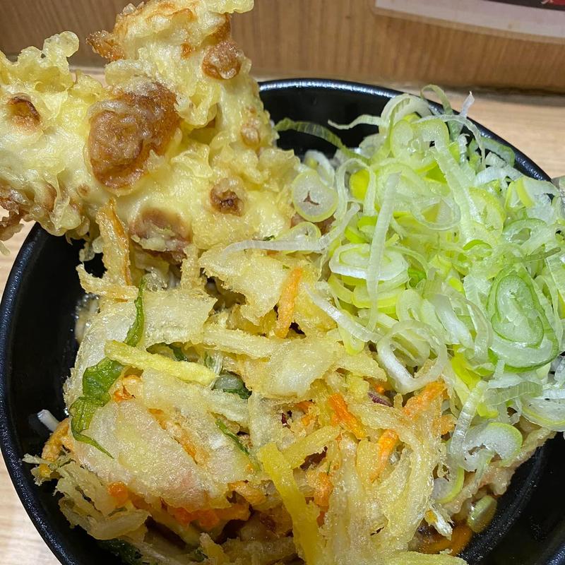 かき揚げちくわ天そば(彩むさし 武蔵浦和店)