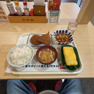 出汁玉+メンチ+アジフライ+麻婆豆腐