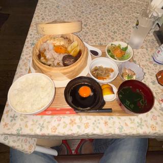 日替わりランチ(せいろすき焼き定食)