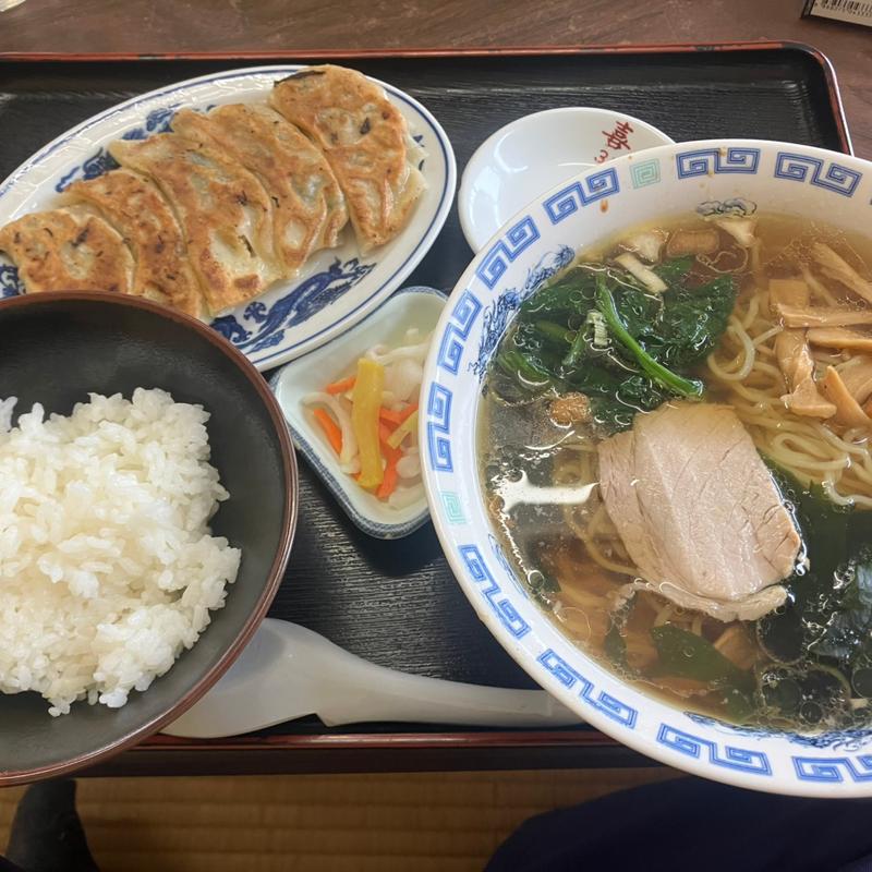 醤油ラーメン餃子半ライス(喜楽亭食堂 )