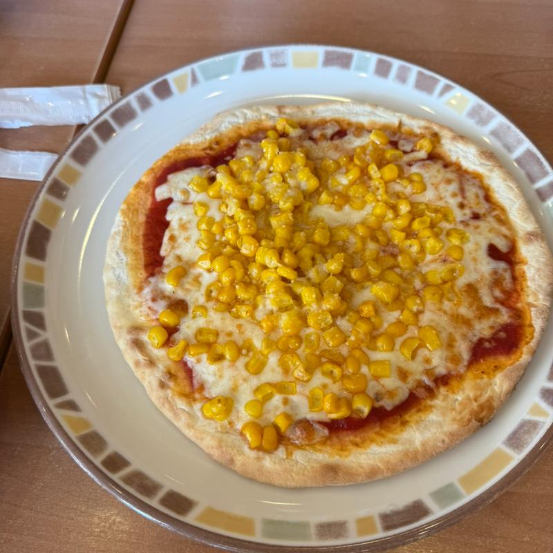 たっぷりコーンのピザ(サイゼリヤ ベルクスモール足立花畑店)