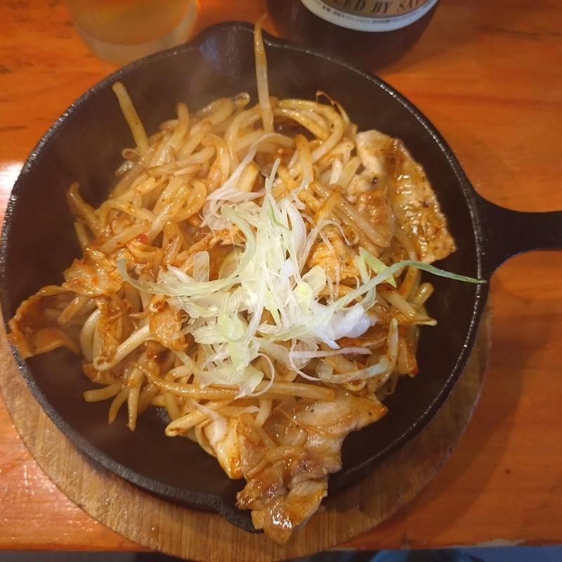 豚キムチ(国民酒場 じぃえんとるまん 桜木町店)