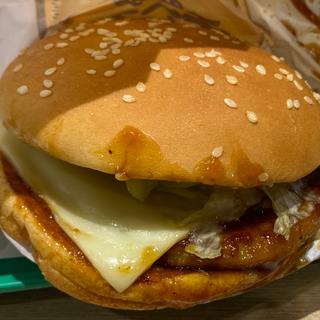 北海道4種のチーズてりやきバーガー