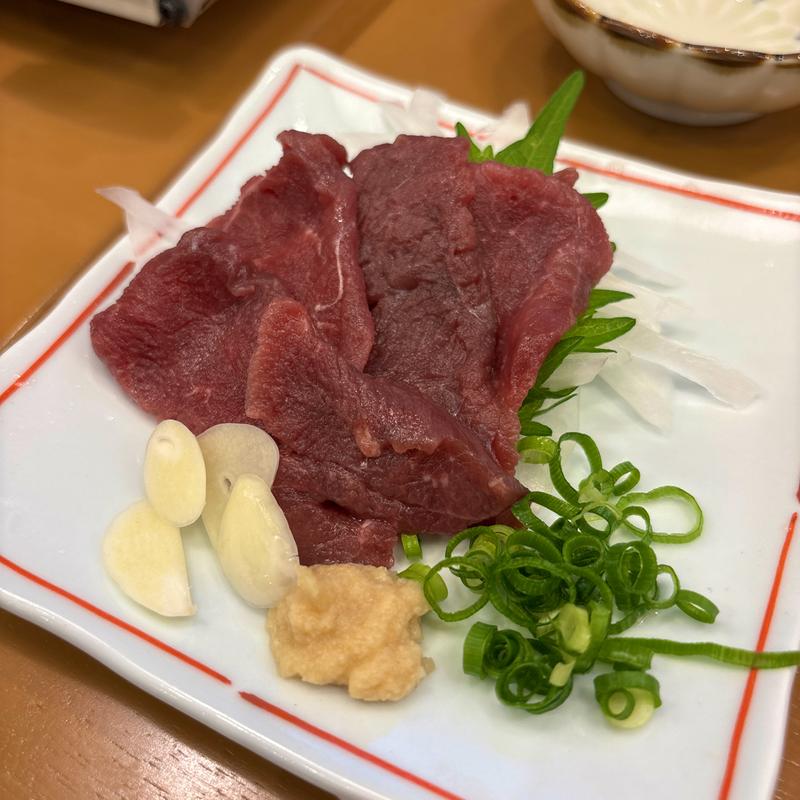 馬刺し(名代 もつ鍋 お多福 博多グリーンホテルアネックス内店)