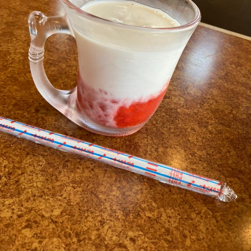 イチゴミルクS(びっくりドンキー 豊橋藤沢店)