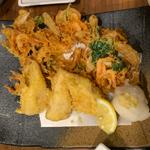 海老と鮮魚の天ぷら(恵比寿 土鍋炊ごはん なかよし 本店)