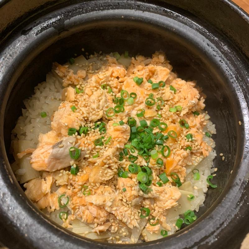 土鍋炊き込みご飯(恵比寿 土鍋炊ごはん なかよし 本店)