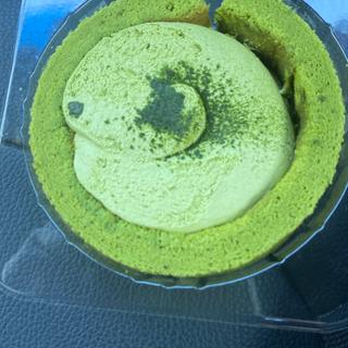 宇治抹茶ロールケーキ