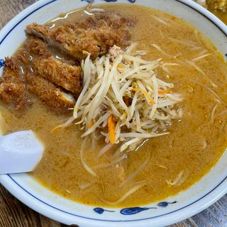 スタミナ味噌ラーメン(とんかつ熊さん )