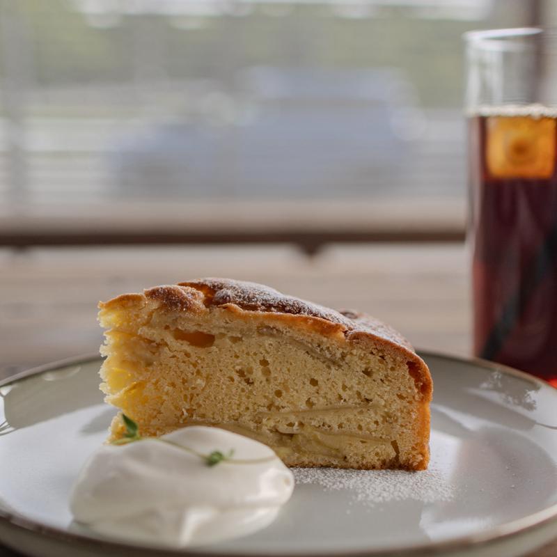 りんごのラムバターケーキ(Piece by Piece coffee)