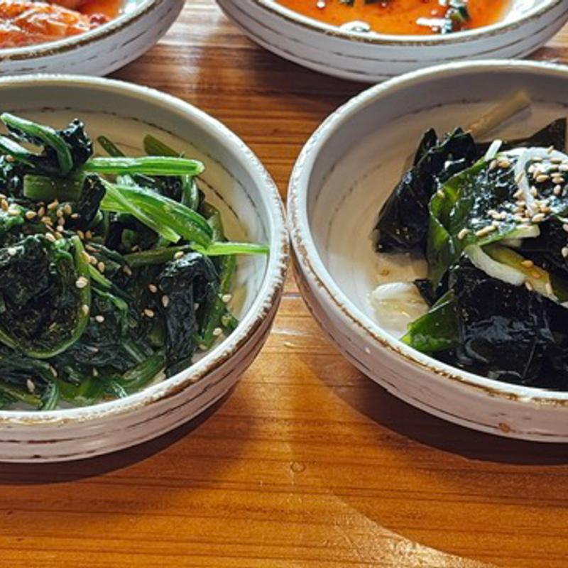 ナムル盛り合わせ(韓国食堂入ル  ゴショミナミ)