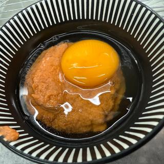 濃厚赤海老ソース、生卵(覆麺 智 （ふくめん とも【旧店名】覆麺）)