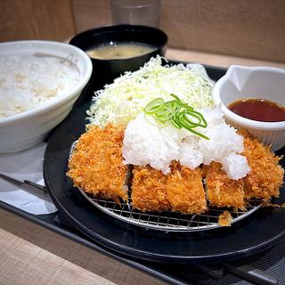 鬼おろしポン酢ロースかつ定食