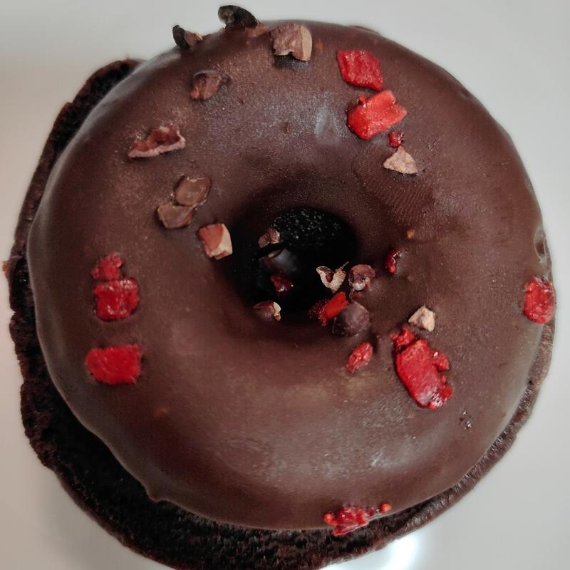 チョコレート(whyte 【Vegan Beauty Hair Salon】& VENUTS 【Vegan Donuts】English friendly)