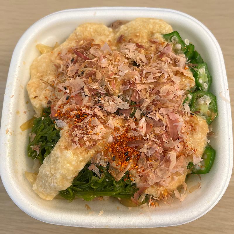 山かけめかぶオクラ牛丼(すき家 札幌ポールタウン店)