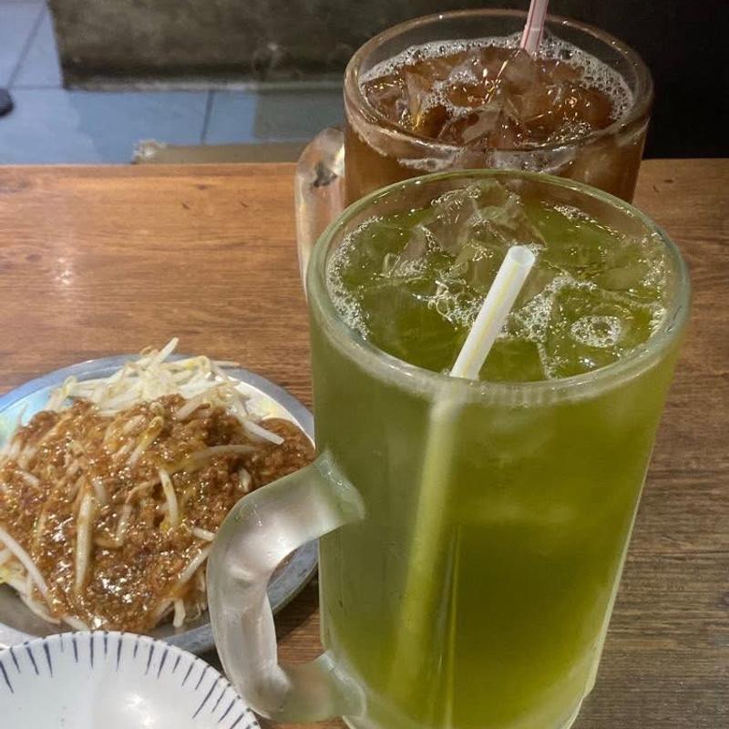 緑茶 烏龍茶バカジョッキ(大衆酒場 ちばチャン 池袋東口店)