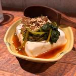 花わさびとおかかの醤油漬け冷奴
