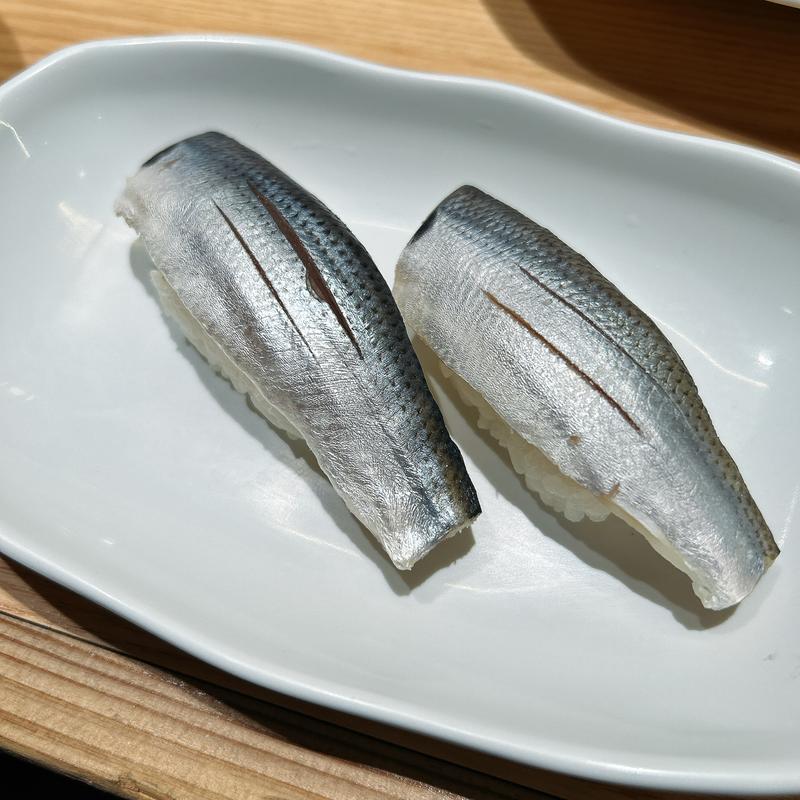 こはだ(超速鮮魚寿司 羽田市場 博多駅地下街店)