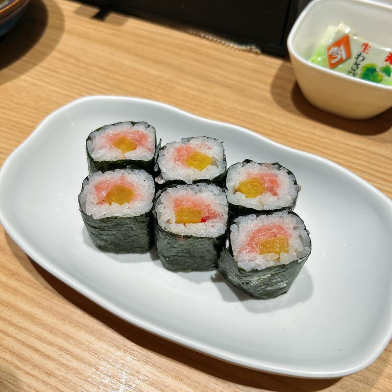 とろたく(超速鮮魚寿司 羽田市場 博多駅地下街店)