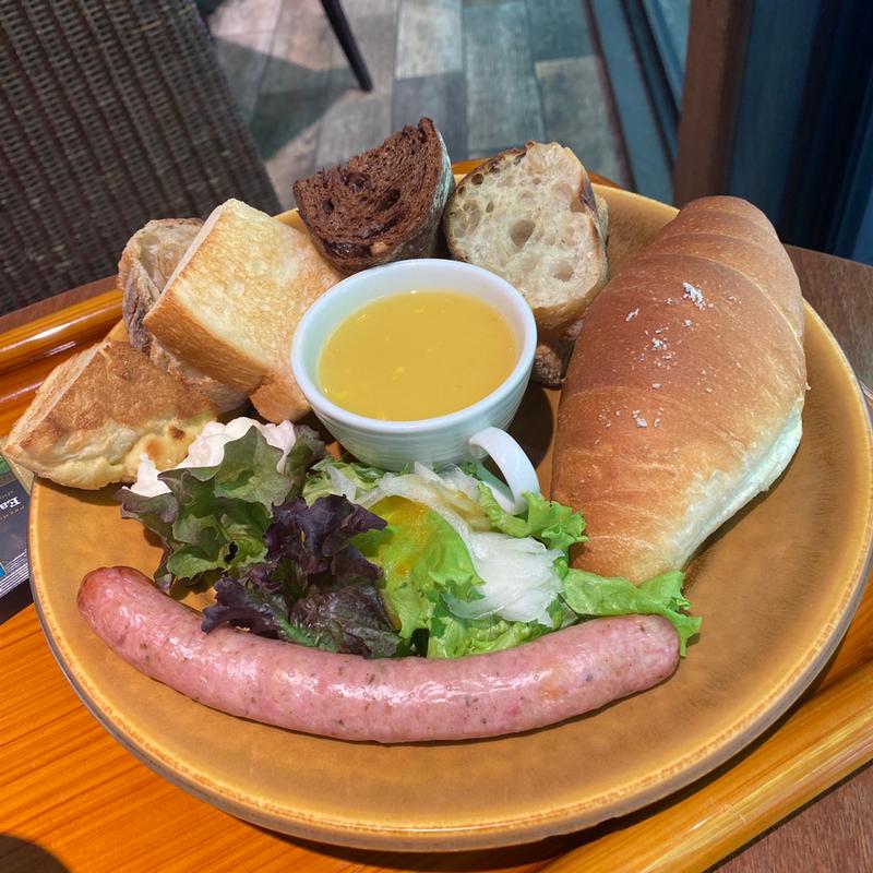 塩パンモーニングセット(グルマンヴィタル パンの森 垂井本店)