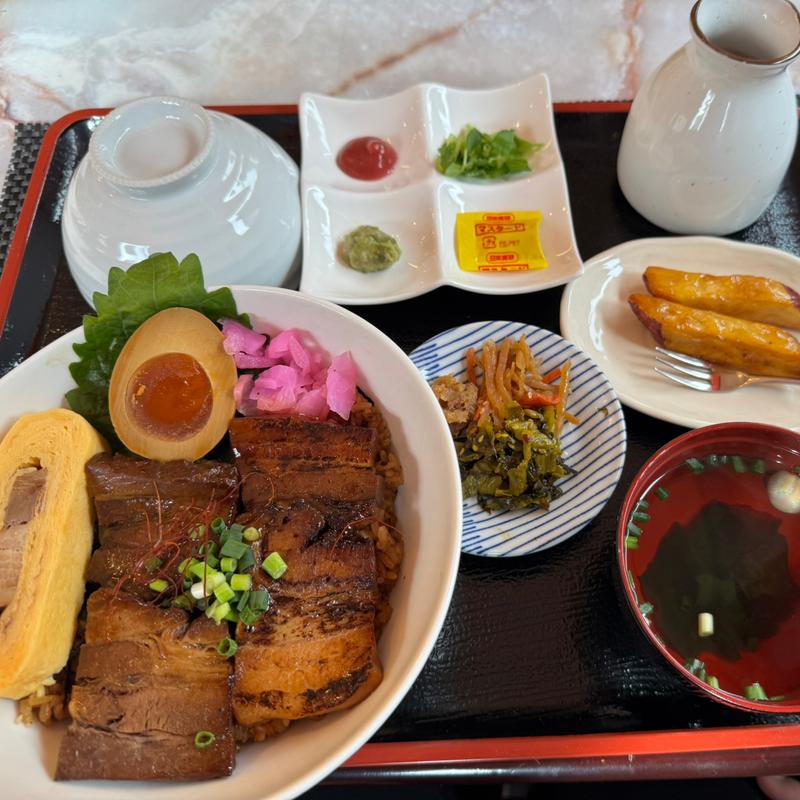 黒豚三昧ひつまぶし丼(萬來 （バンライ）)